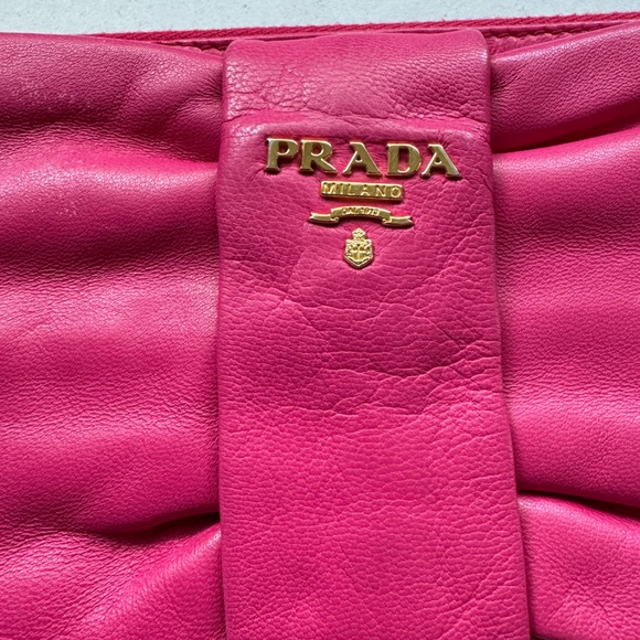 Prada pink soft leather pouch clutch wallet - Picture 7 of 16